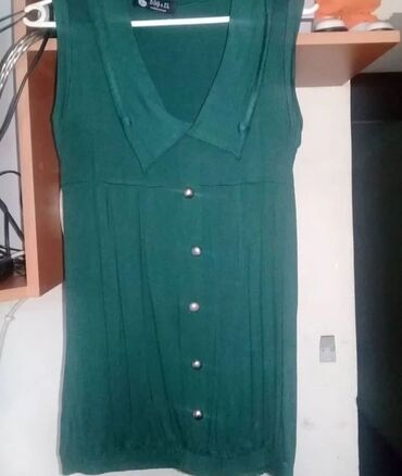 Köynək və bluzalar: Teze ve içinde bir defe geynilmiş baha alınan geyimlər — 20