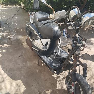 atv moped: Akimyatoru yoxdu karbiratoru yumag lazimdi 200 m sonu ver apar — 2