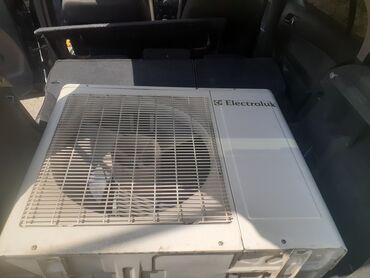 Paltaryuyan maşınlar: Kondisioner Electrolux, İşlənmiş, 85-90 kv. m, Split sistem, Kredit yoxdur