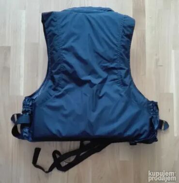 Vodeni sportovi: Ima L velicina - za obim grudi između 93 i 115cm max. Podešava se sa — 4