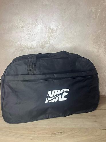 Sportske torbe i rančevi: Sportske torbe – različiti modeli (Adidas i Nike) - Praktične torbe — 12