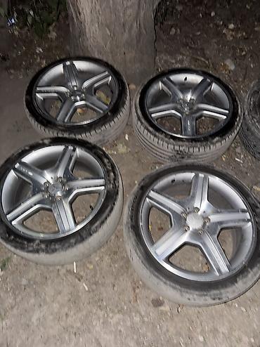 бмв e 39: Продаю AMG диски размер 19 на трёх дисках есть небольшая арка колеса — 8