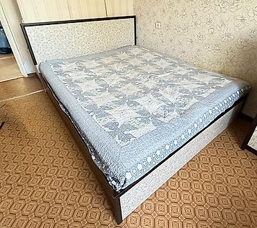 двуспальные: Спальный гарнитур, Б/у, Двуспальная кровать, Россия, ДСП, Самовывоз, цвет - Коричневый — 1