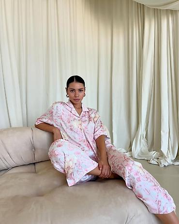 Домашние костюмы: Зима в самом разгаре, а это значит, что выходить из дома хочется — 3