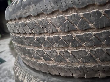 Шины: Шины 275 / 60 / R 18, Всесезонная, Б/у, Комплект, Внедорожные (АТ/МТ), Roadstone — 7