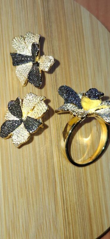 Digər zərgərlik əşyaları: Комплекты. Новые — 16