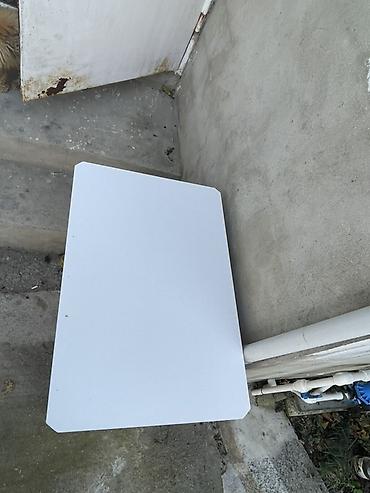 komputer stolustu: Yeni, Dördbucaq masa — 1