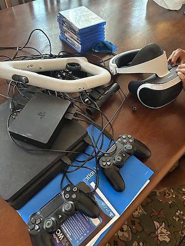 xbox wireless controller: Комплект для PlayStation 4 с VR Состав: - Консоль PS4 Slim. - Шлем — 7