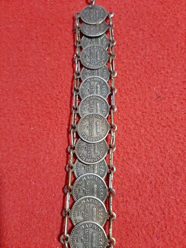 Narukvice: Narukvica napravlena od novcica 5 centi San Marino iz godine 1936 na lalafo.rs — 4 Narukvice: Narukvica napravlena od novcica 5 centi San Marino iz godine 1936 — 4