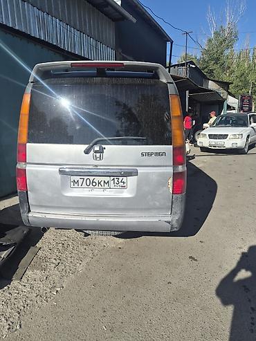 защитник: Honda Stepwgn: 2001 г., 2 л, Автомат, Бензин, Минивэн — 2