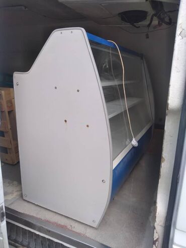 бытовой холодильник: Продаю витринный холодильник