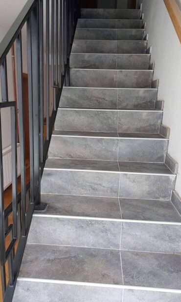 Kuće na prodaju: 390 kv. m, 8 soba — 13