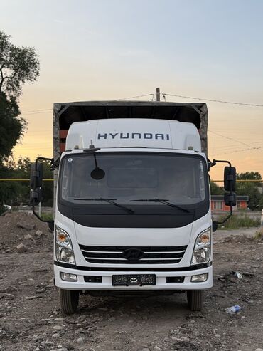 юто троктор: Hyundai : 2022 г., 2.5 л, Механика, Дизель, Бус