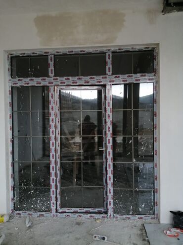 Plastik qapılar: Plastik karicnivi qapı. Sifarişle. Keyfi̇yetli̇ — 24