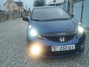 2 4 д: Honda Fit: 2009 г., 1.5 л, Вариатор, Бензин, Хэтчбэк — 1