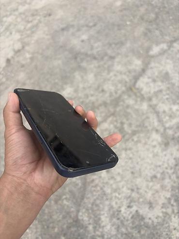 iphone cs max: Смартфон (визуально похожий на iPhone) в синем цвете. Основные — 2