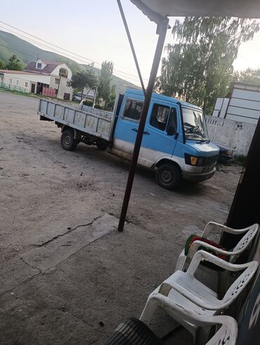 силиндир газ 53: Mercedes-Benz Спринтер: 1993 г., 2.9 л, Механика, Дизель, Бус lalafo.kg да силиндир газ 53: Mercedes-Benz Спринтер: 1993 г., 2.9 л, Механика, Дизель, Бус