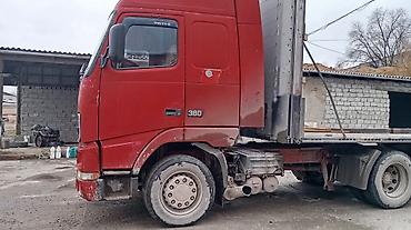 four season: Тягач, Volvo, 1998 г., Без прицепа — 3