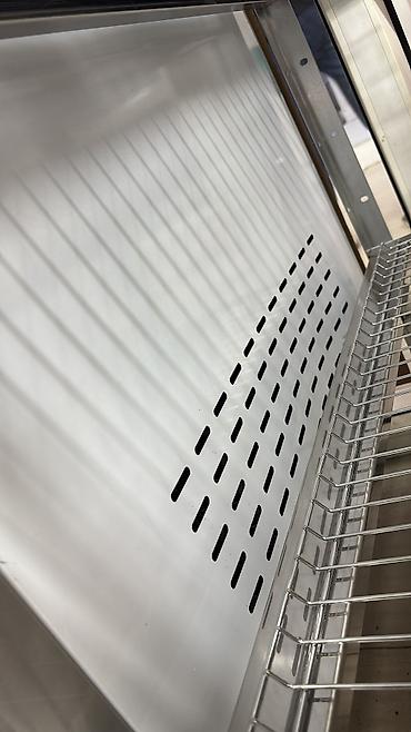 Промышленные холодильники и комплектующие: 150 * * 80 см 85, В наличии — 5