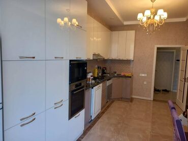 Uzunmüddətli kirayə mənzillər: Nərimanovda, MetroParkın yaxınlığında, 17 mərtəbəli binanın 6-ci — 5