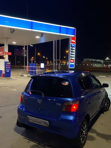 бампер на тойота виш: Toyota Vitz (5‑дверный хэтчбек), синий металлик. Основные