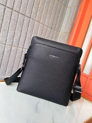 Eynəklər: Çiyin çantası, Yeni