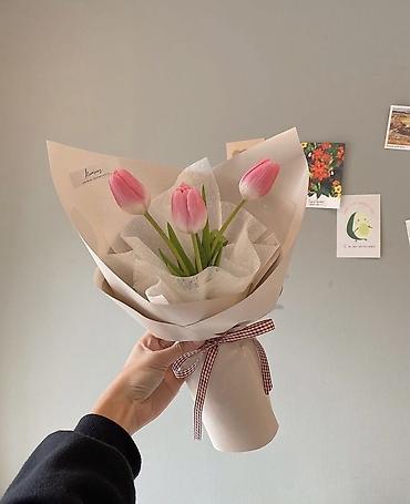 Другие услуги в сфере красоты и здоровья: Тюльпаны по 100 сом 
Оформим, доставим во время ☺️ 
От 200 шт 90 сом — 28