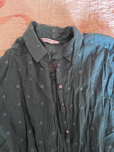 Köynək və bluzalar: Sarockalar,Stradivarius,Zara,Bershka, turkiye. Razmer S,M