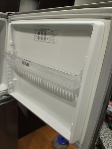 kolbasa soyuducu: Samsung iki qapılı soyuducu - Rəng: gümüş (inox görünümlü) - Üst — 5
