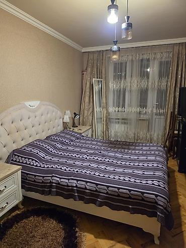 1 otaqli kohnə tikili: Statistika dairesine yaxin Qorodokda 5/5 minsk layihe 4 otaq orta — 7