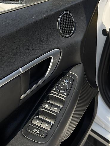 Hyundai: Hyundai Sonata: 2019 г., 2 л, Автомат, Газ, Седан — 20