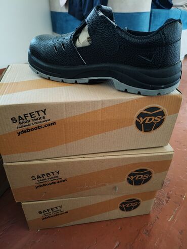 Ботинки: YDS Safety iş ayaqqabıları Məhsul: YDS (ydsboots.com) brendinin