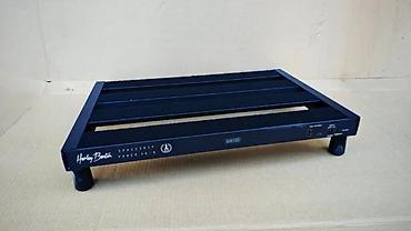 Ostali muzički instrumenti: HARLEY BENTON SPACESHIP POWER 40-B PEDALBOARD POWERBAR40 | — 3