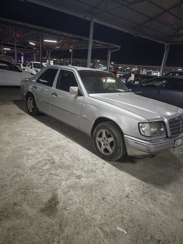 кредит на машину: Mercedes-Benz E-Class: 1995 г., 3.2 л, Автомат, Газ, Седан