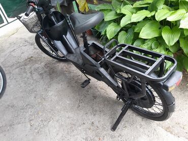 karburator za apn 4: Elektricni skuter sa punjacem 
Signalizacija  ispravne