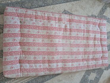 yun diden: 1.75-95 
9.5 kq yunu var yuyulub təzə sırlnlb