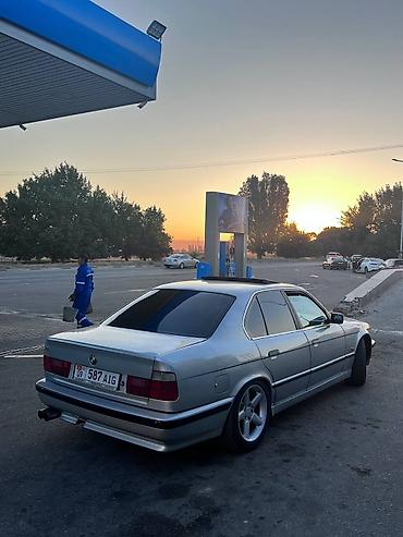 BMW: BMW 5 series: 1995 г., 2.5 л, Кол менен иштөөчү, Бензин, Седан — 3