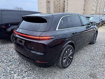 Lixiang: Lixiang L7: 2025 г. — 3