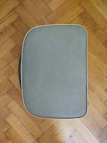 Zvučnici i stereo sistemi: Stari retro gramofon u koferu vintage Radi ali potenciometri zezaju — 10