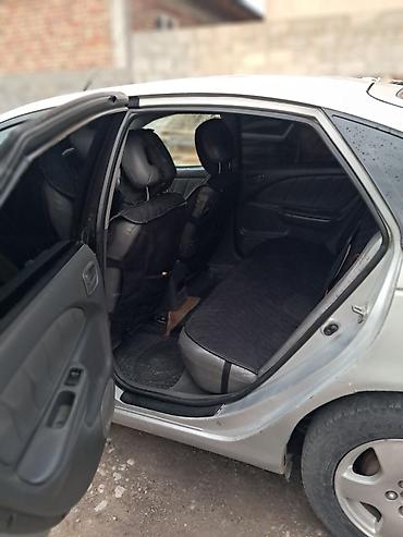 баа: Toyota Avensis: 1999 г., 2 л, Кол менен иштөөчү, Бензин, Лифтбек — 8