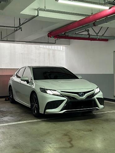 camry 55 exclusive: Toyota Camry: 2022 г., 2.5 л, Гибрид, Седан — 2