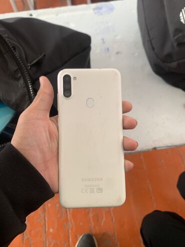 леново ноутбук: Samsung Galaxy A11, Колдонулган, 32 ГБ, түсү - Ак, 2 SIM