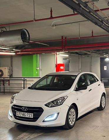 Hyundai i30: 1.4 l | 2015 il Hetçbek
