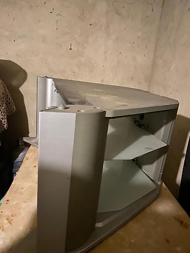 av kabel: İşlənmiş, Künc Tv altlığı, Polkalı, Şüşəli — 2