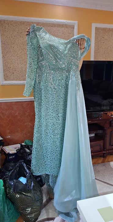 Haljine: Elegantna svečana haljina u mentol/tirkiz nijansi sa mnoštvom šljokica — 1