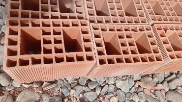 Kərpiclər: Keramzitli boşluqlı kərpic (blok) Məhsul təsviri: - Material: Yüksək — 11