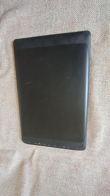 Tableti: Android tablet 10,1” – microUSB, microSD, 3.5 mm, prednja kamera - — 10