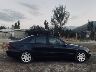 обмен на авто с доплатой: Mercedes-Benz C-Class: 2001 г., 2 л, Механика, Бензин, Седан