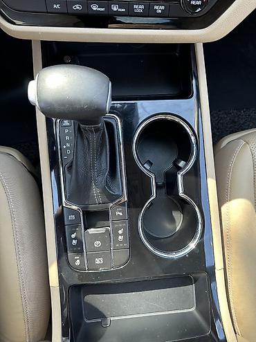 Kia: Kia Carnival: 2019 г., 2.2 л, Автомат, Дизель, Минивэн — 12