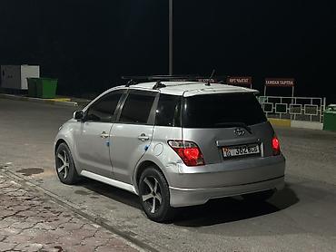 Toyota: Toyota Ist: 2004 г., 1.5 л, Автомат, Бензин, Хэтчбэк — 4